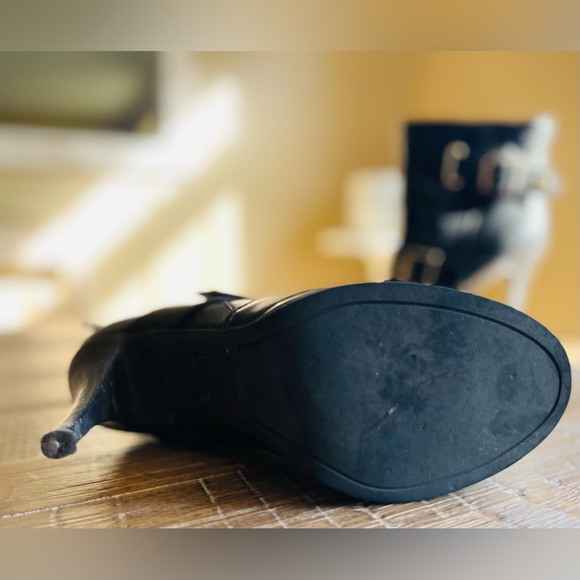 Kurt Greiger buckle London leather ankle boot sz 8 US - Picture 6 of 14